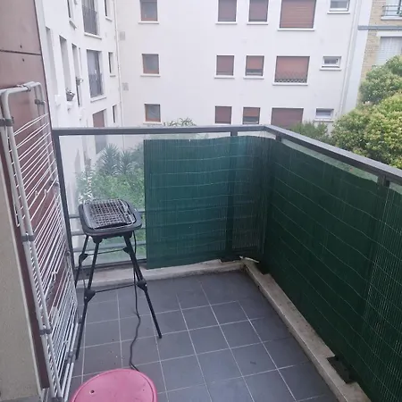 Charming 2-room In 15th Arrondissement Appartement *